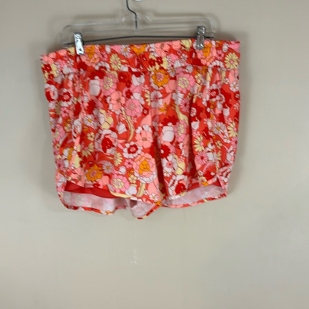 Avia Pink and Orange Floral Running Athletic Shorts Size XXL (20)